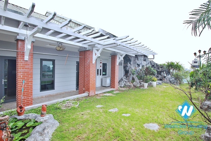 A spacious 2 beds apartment with huge balcony for rent in Au Co st, Tay Ho
